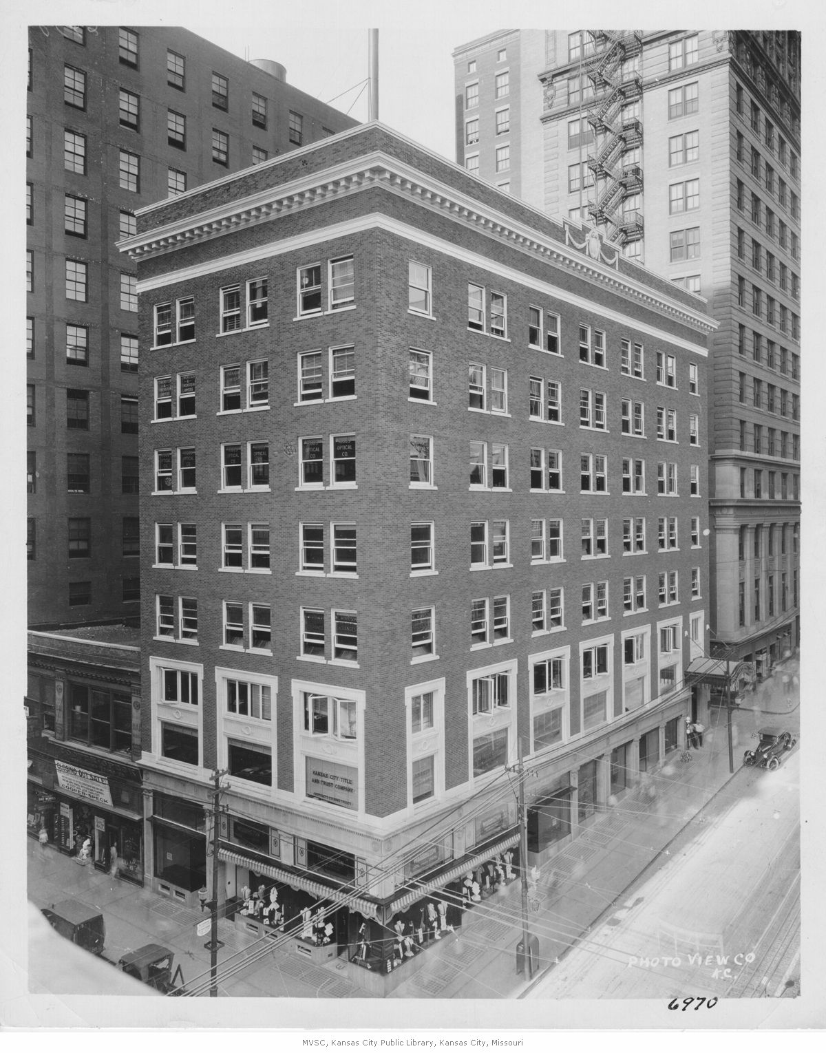 929 Walnut Corner